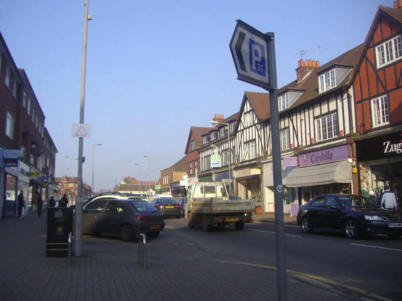 Gerrards Cross, Buckinghamshire — an area Mazuli supplies aluminium windows and doors to