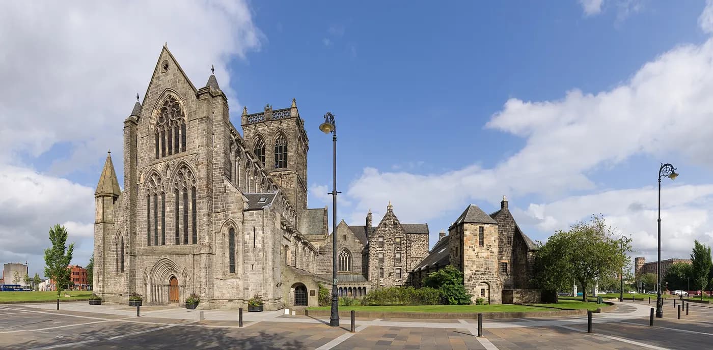 Paisley, Renfrewshire — an area Mazuli supplies aluminium windows and doors to